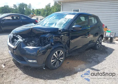 2020 Nissan Kicks Sv Xtronic Cvt z USA, uszkodzony, nr VIN 3N1CP5CV7LL574263